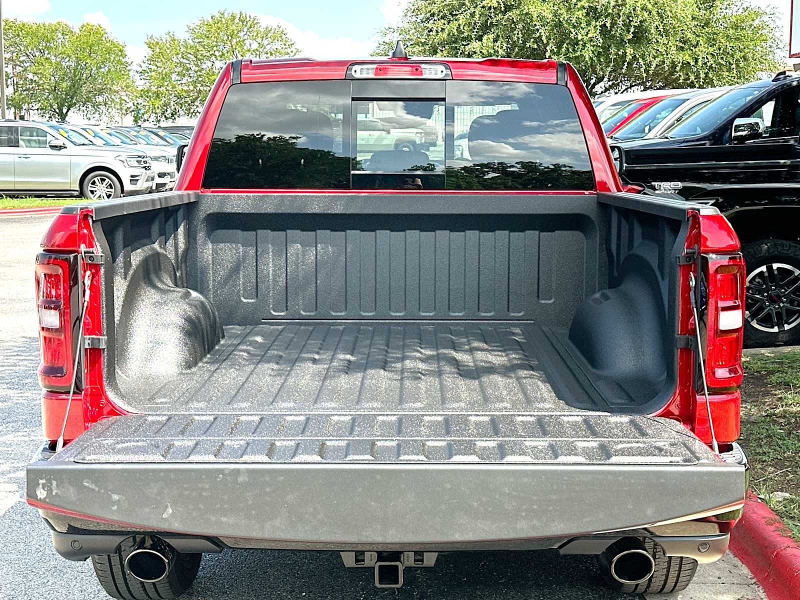 Thumbnail: 2026 RAM 1500 - 28