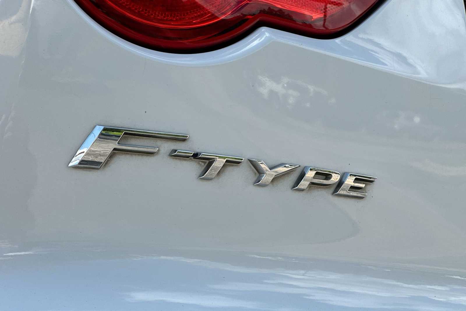 Thumbnail: 2017 Jaguar F-Type - 15