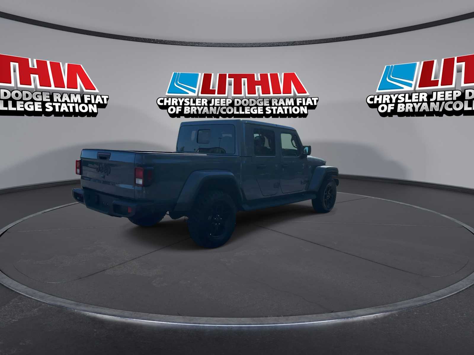 Thumbnail: 2026 Jeep Gladiator - 8