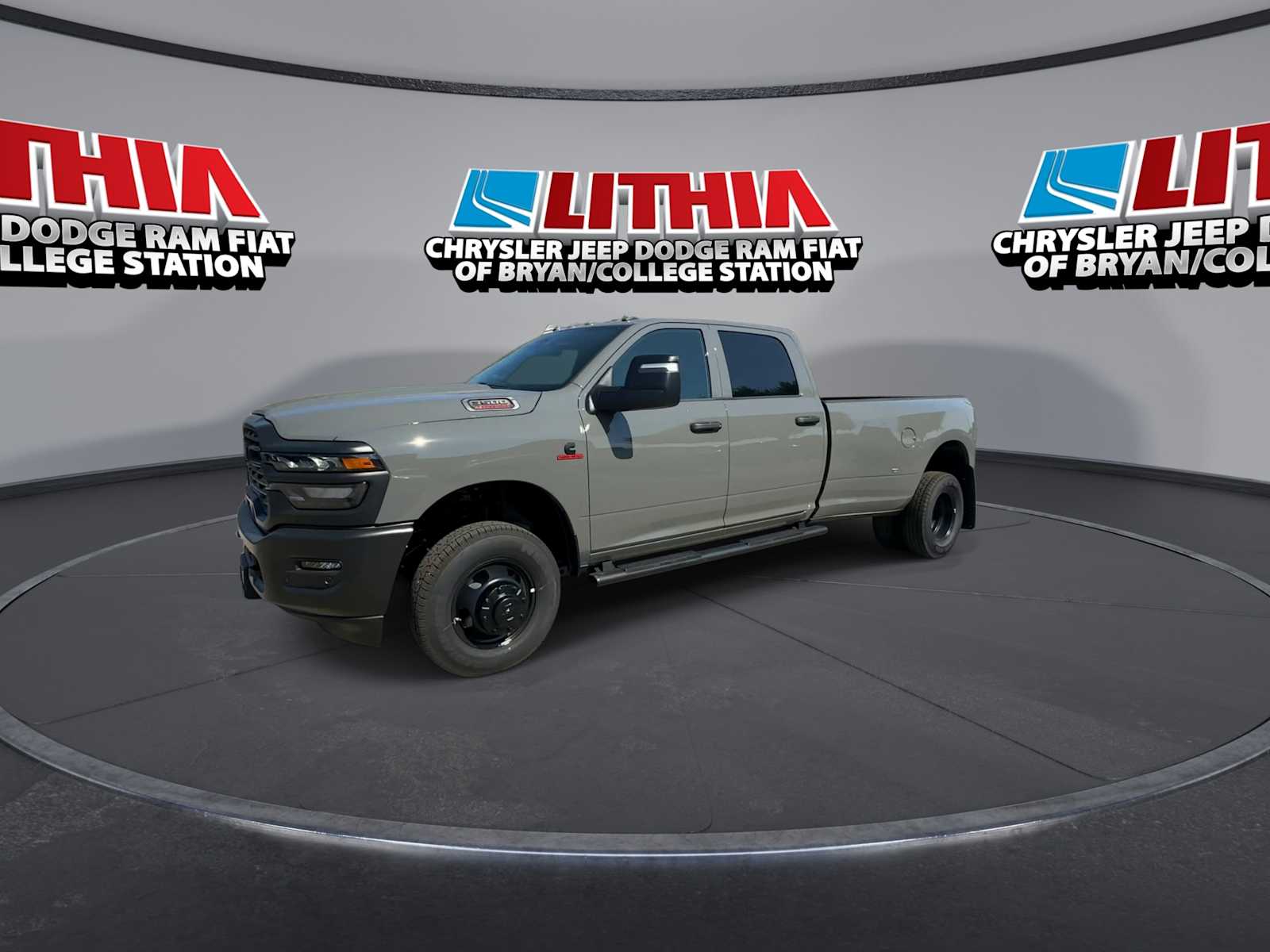 New 2027 Ram 3500 TRADESMAN CREW CAB 4X4 Pickup