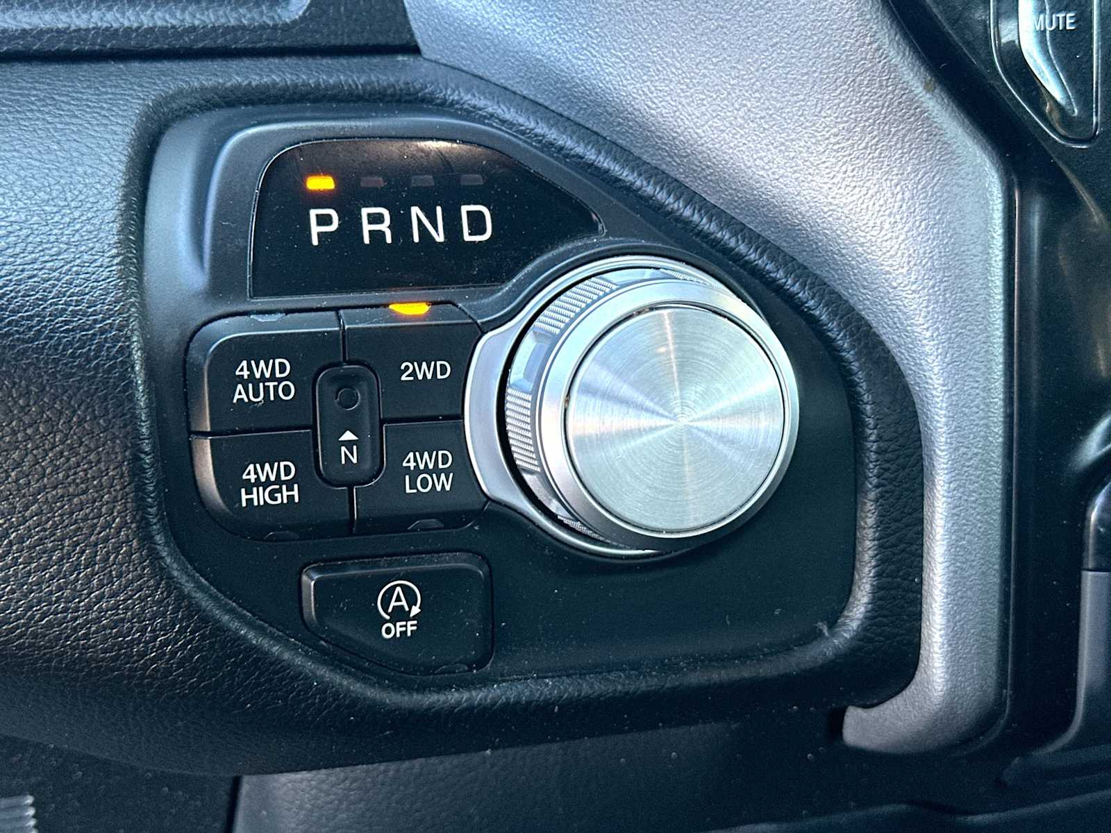 Thumbnail: 2025 RAM 1500 - 21