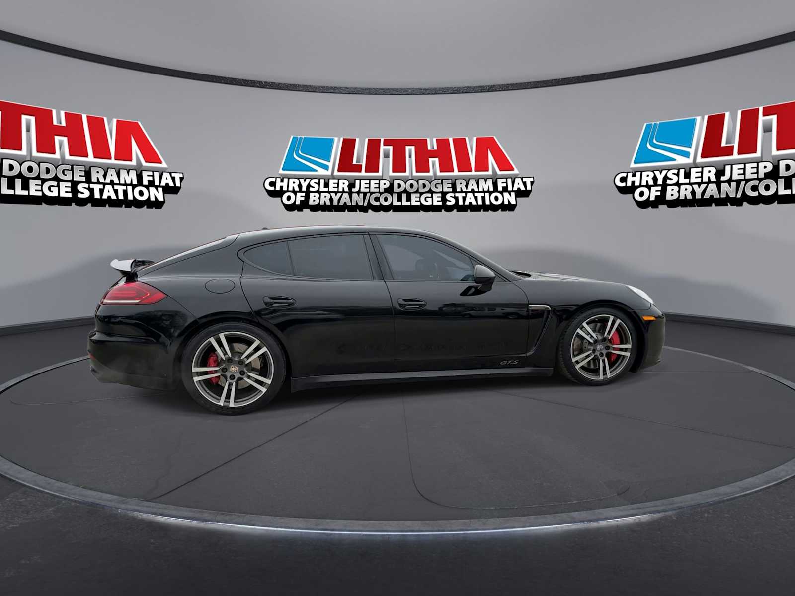 Thumbnail: 2015 Porsche Panamera - 8