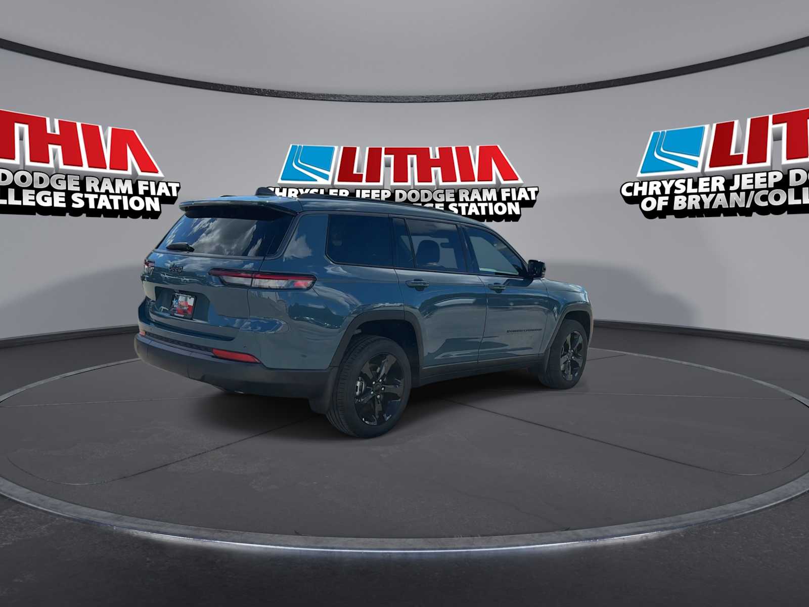 Thumbnail: 2026 Jeep Grand Cherokee - 8
