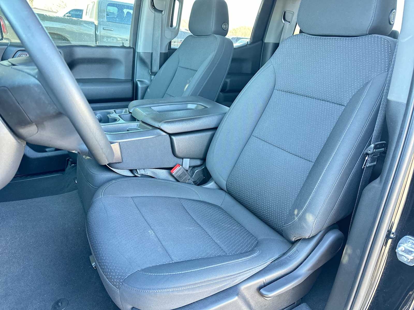 Thumbnail: 2021 Chevrolet Silverado 1500 - 17