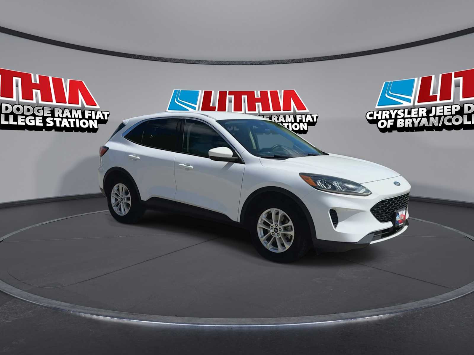 Thumbnail: 2020 Ford Escape - 2