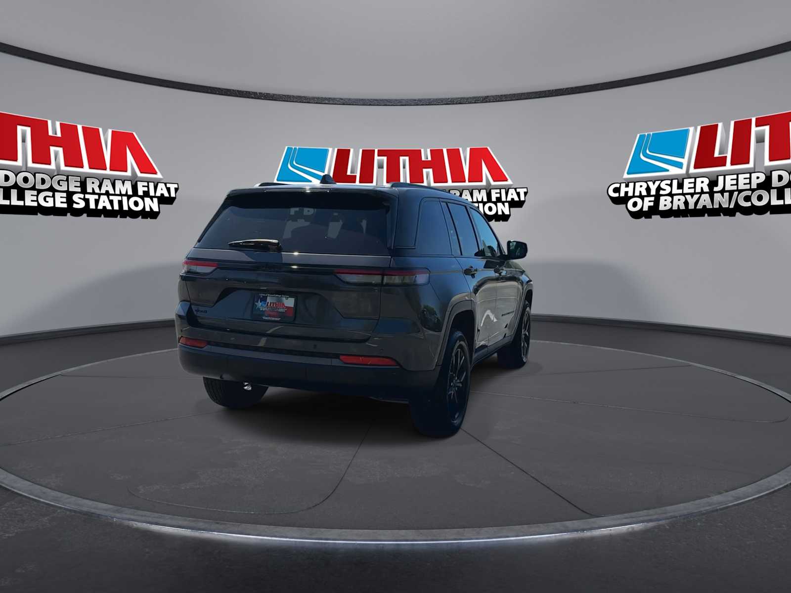 Thumbnail: 2026 Jeep Grand Cherokee - 7