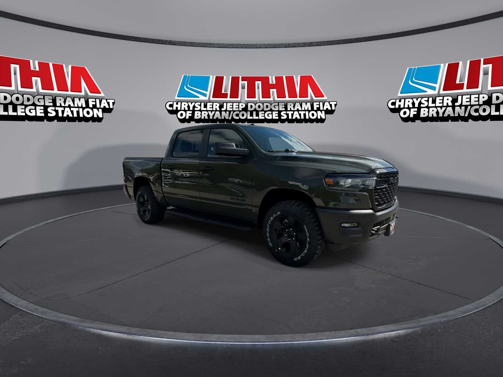 New 2027 Ram 1500 TRADESMAN CREW CAB 4X4 Pickup