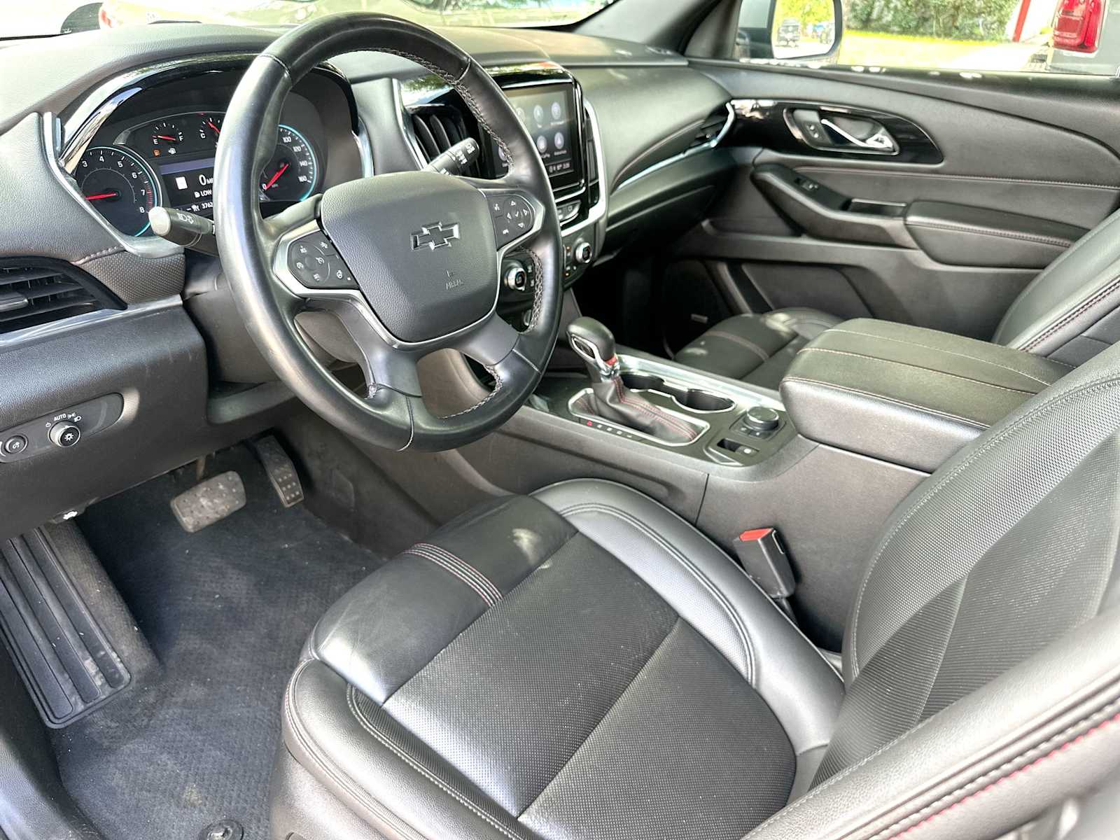 Thumbnail: 2023 Chevrolet Traverse - 18