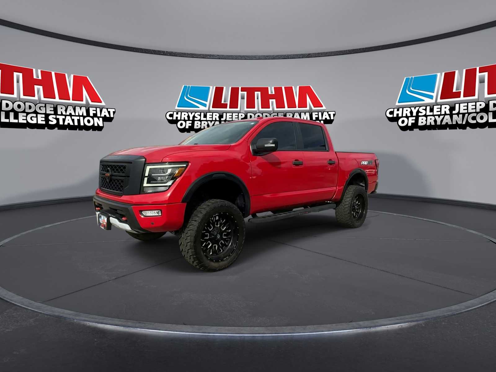 Thumbnail: 2020 Nissan Titan - 4