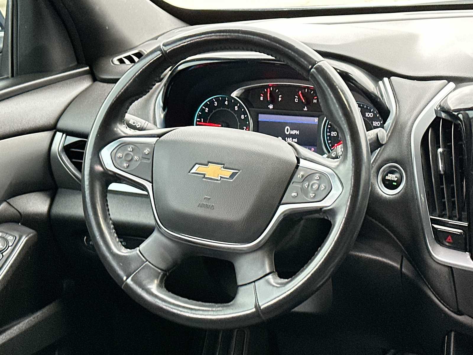 Thumbnail: 2022 Chevrolet Traverse - 27