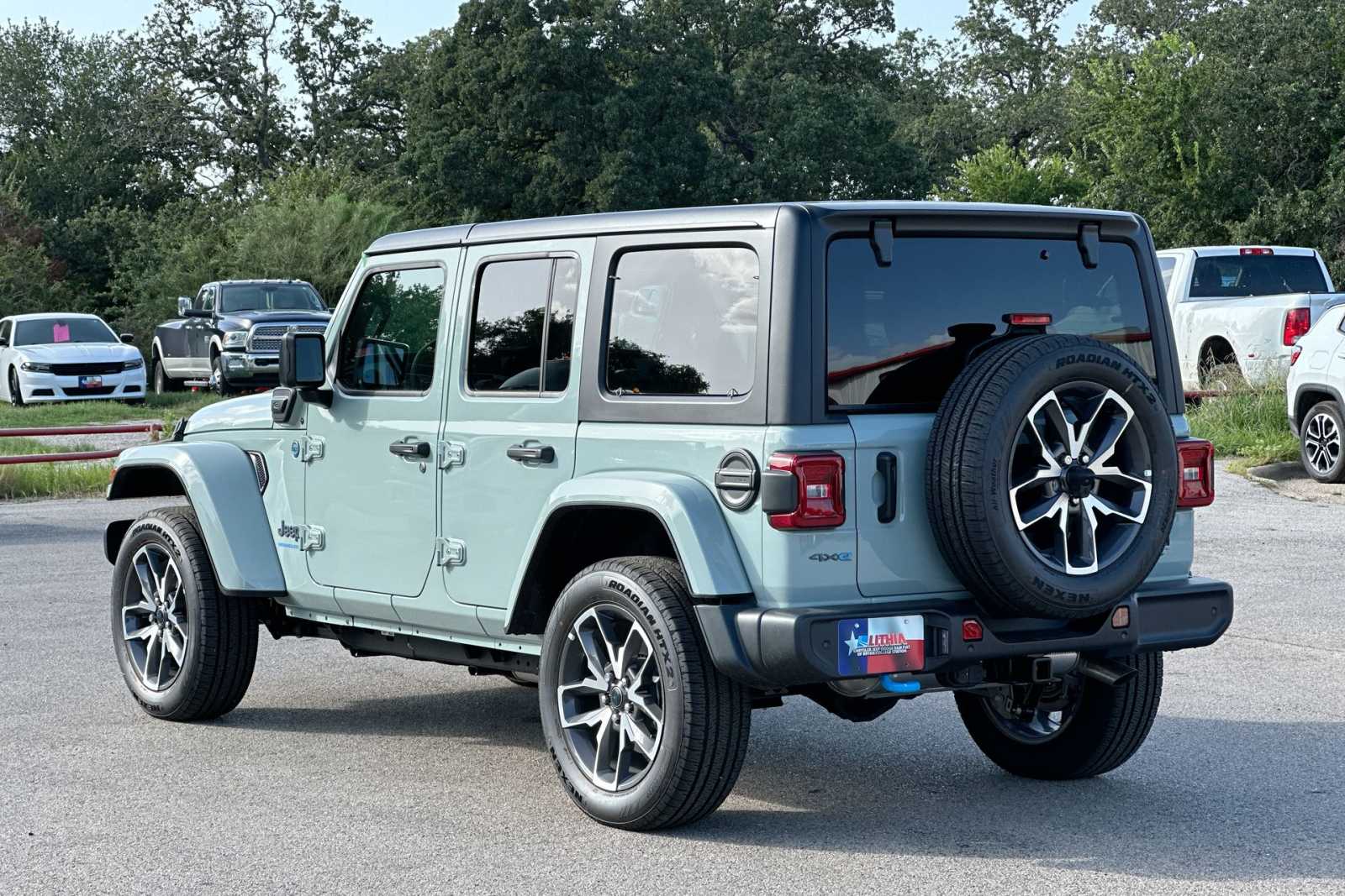 Thumbnail: 2024 Jeep Wrangler - 13