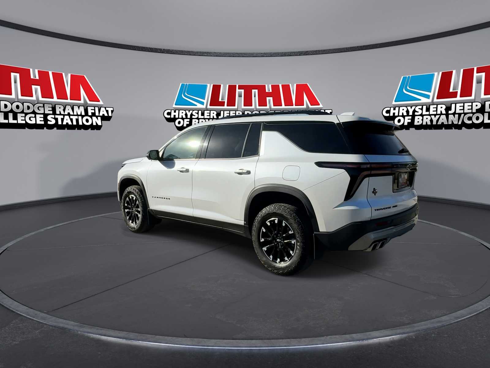 Thumbnail: 2025 Chevrolet Traverse - 6