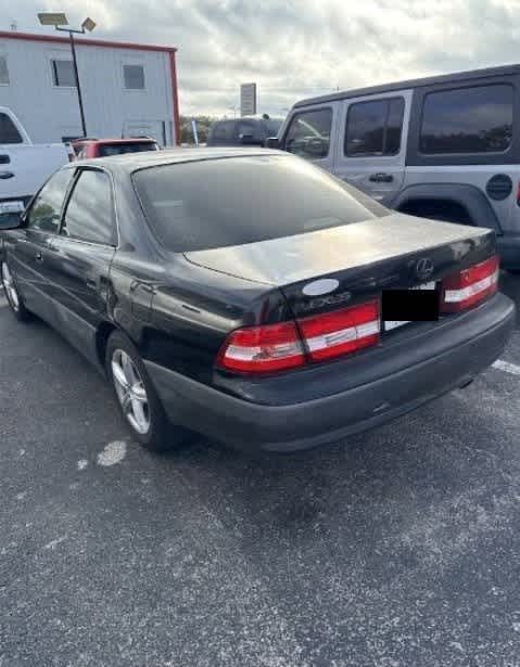 2001 Lexus ES 300 -
                  Bryan, TX