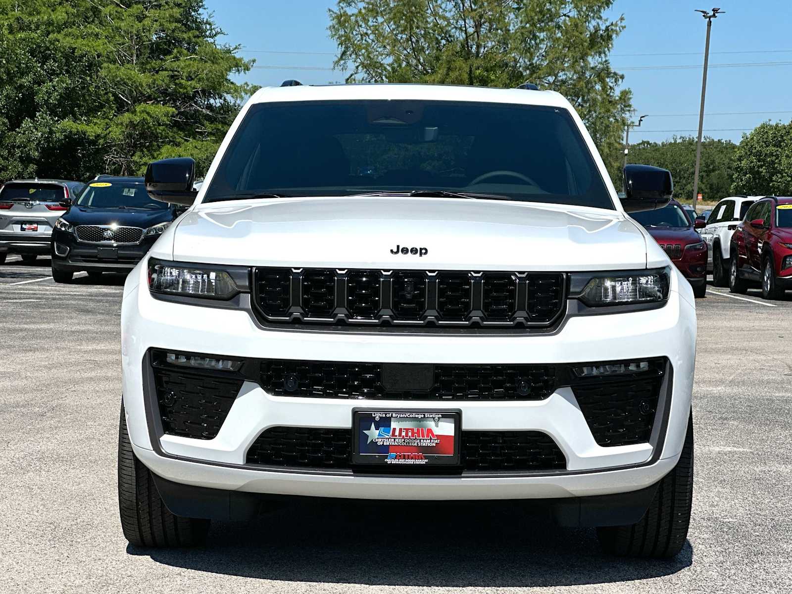 Thumbnail: 2026 Jeep Grand Cherokee - 10