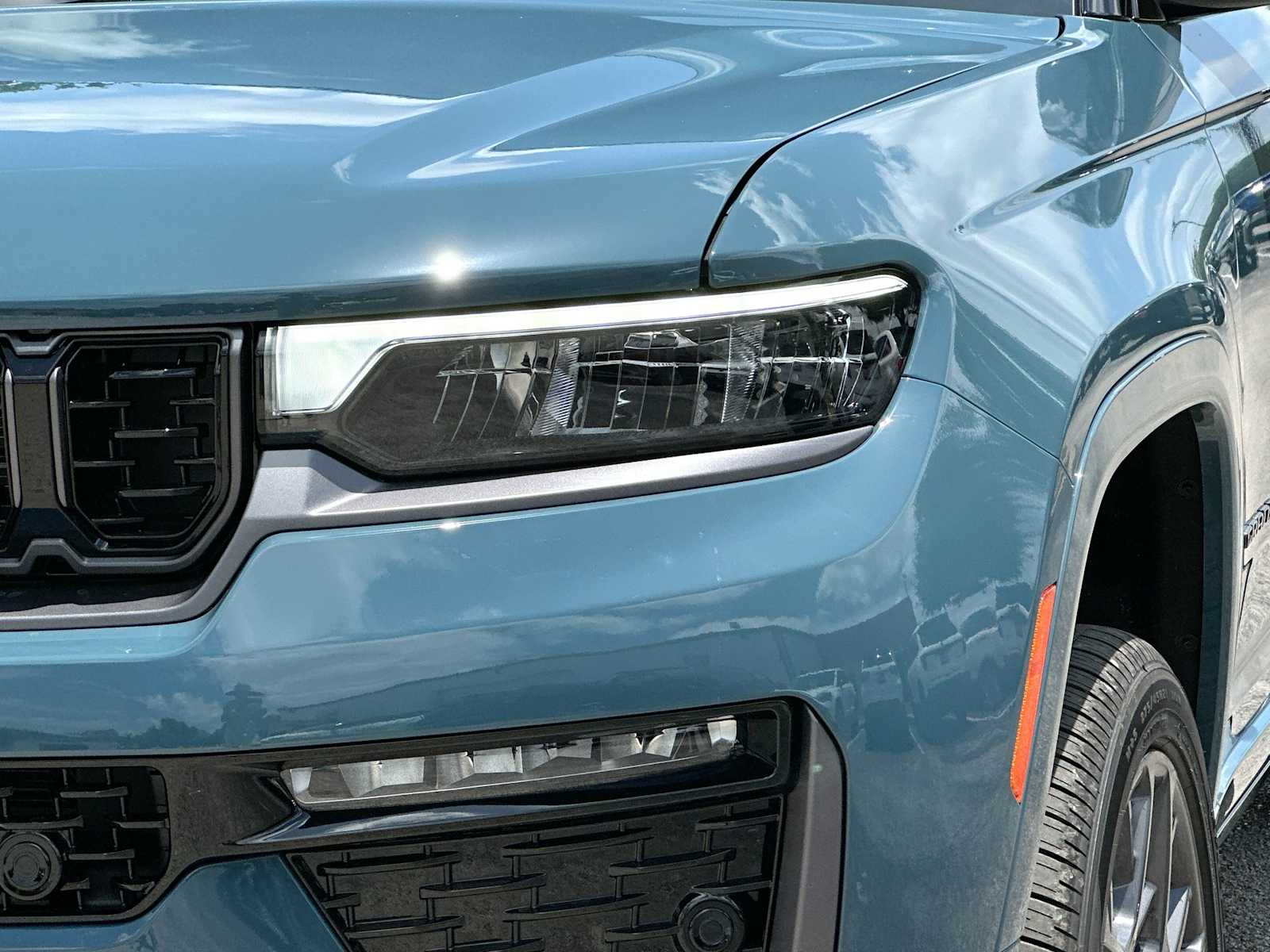 Thumbnail: 2026 Jeep Grand Cherokee - 16
