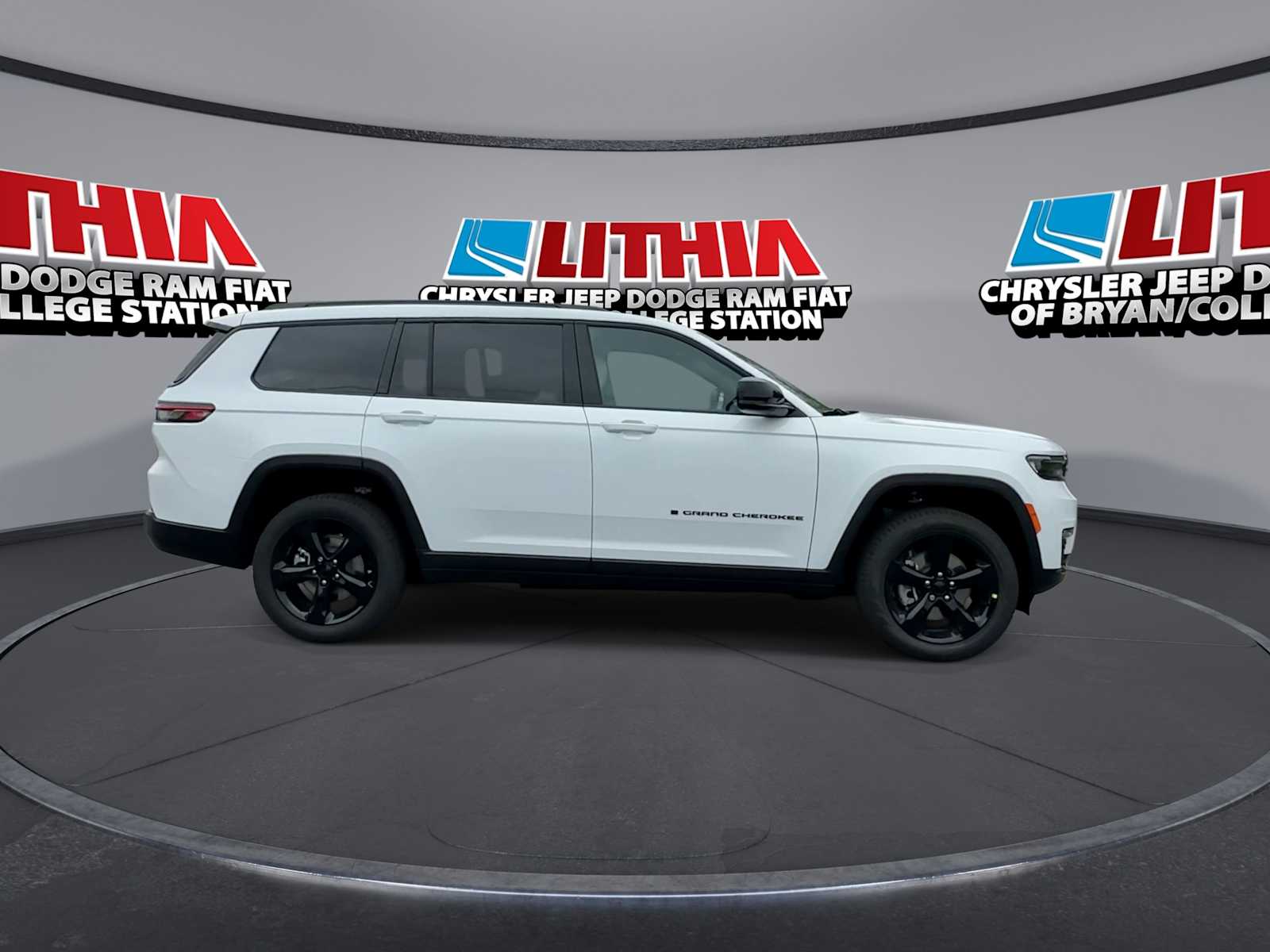 Thumbnail: 2025 Jeep Grand Cherokee - 9