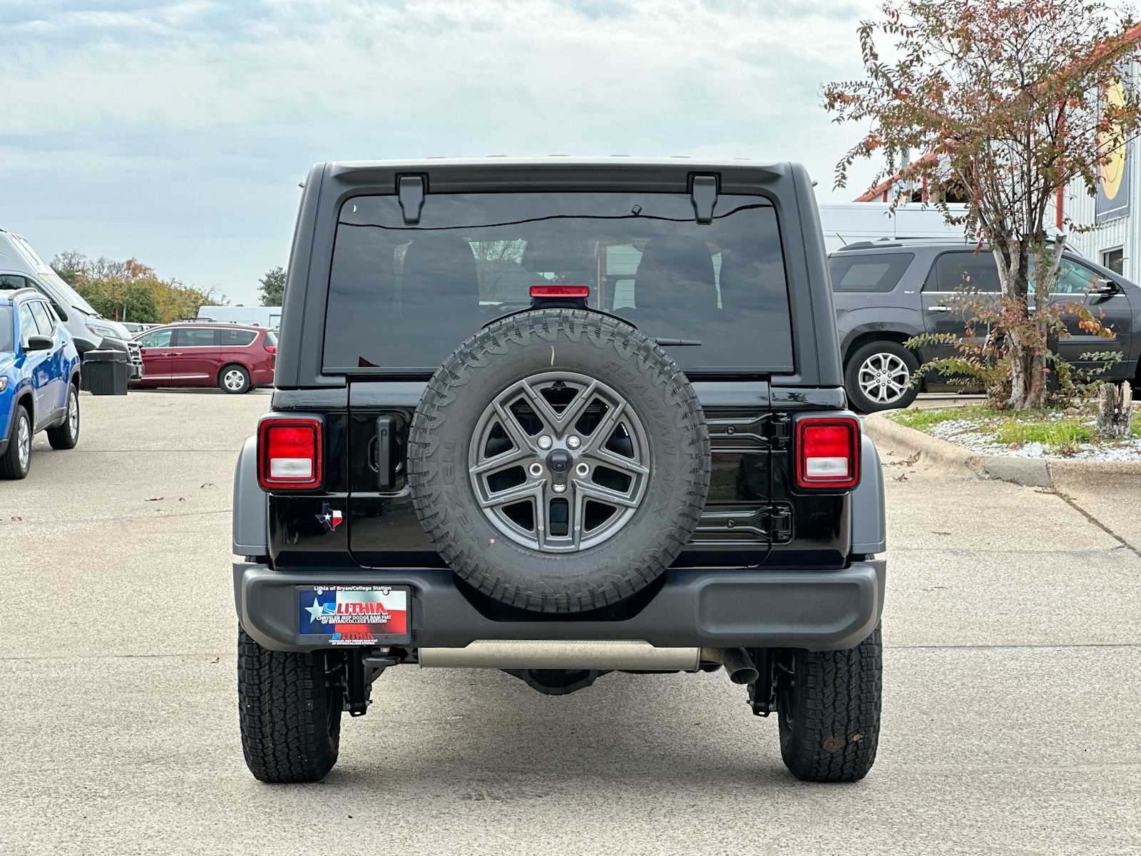 Thumbnail: 2026 Jeep Wrangler - 14