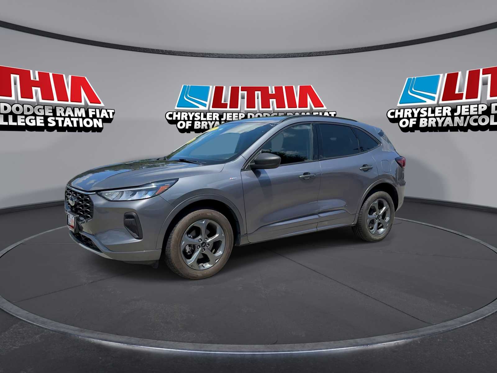 2023 Ford Escape ST-Line photo 4