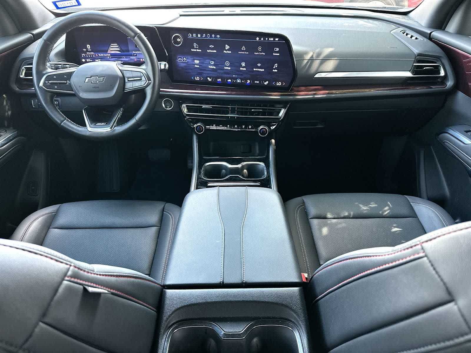 Thumbnail: 2025 Chevrolet Traverse - 25