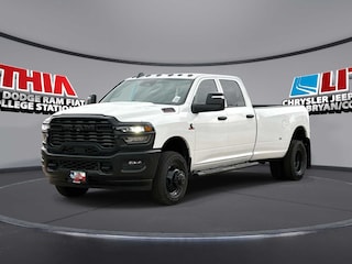 2026 Ram 3500 TRADESMAN CREW CAB 4X4 Pickup
