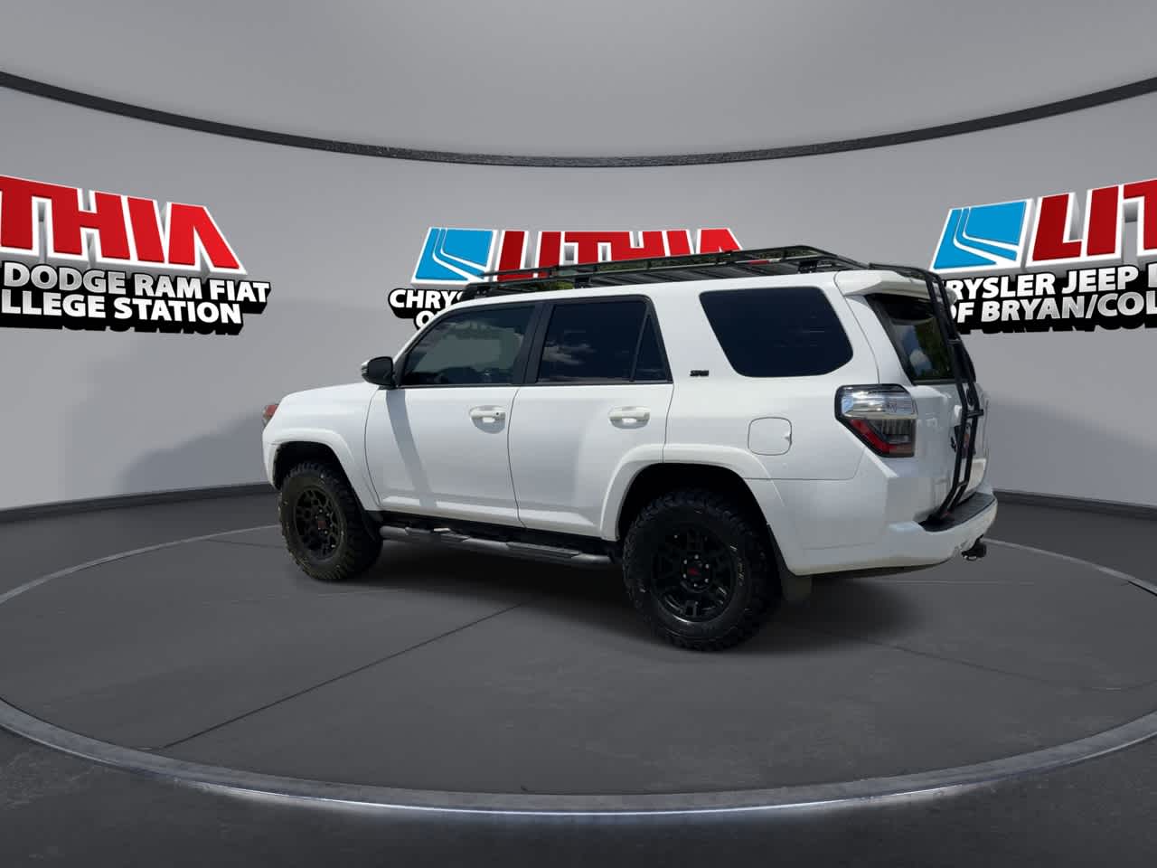 Thumbnail: 2021 Toyota 4Runner - 6