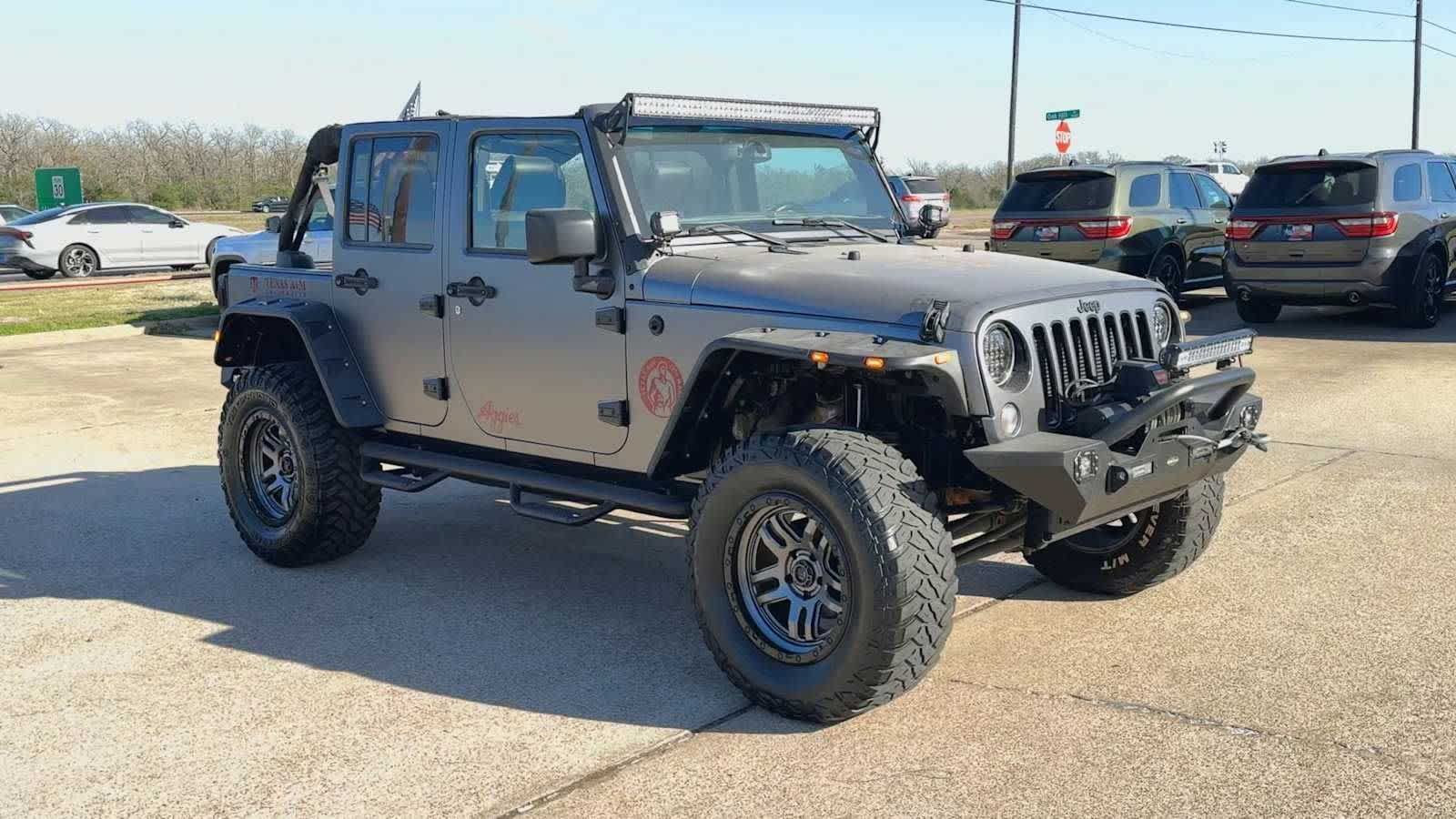 Thumbnail: 2016 Jeep Wrangler - 2