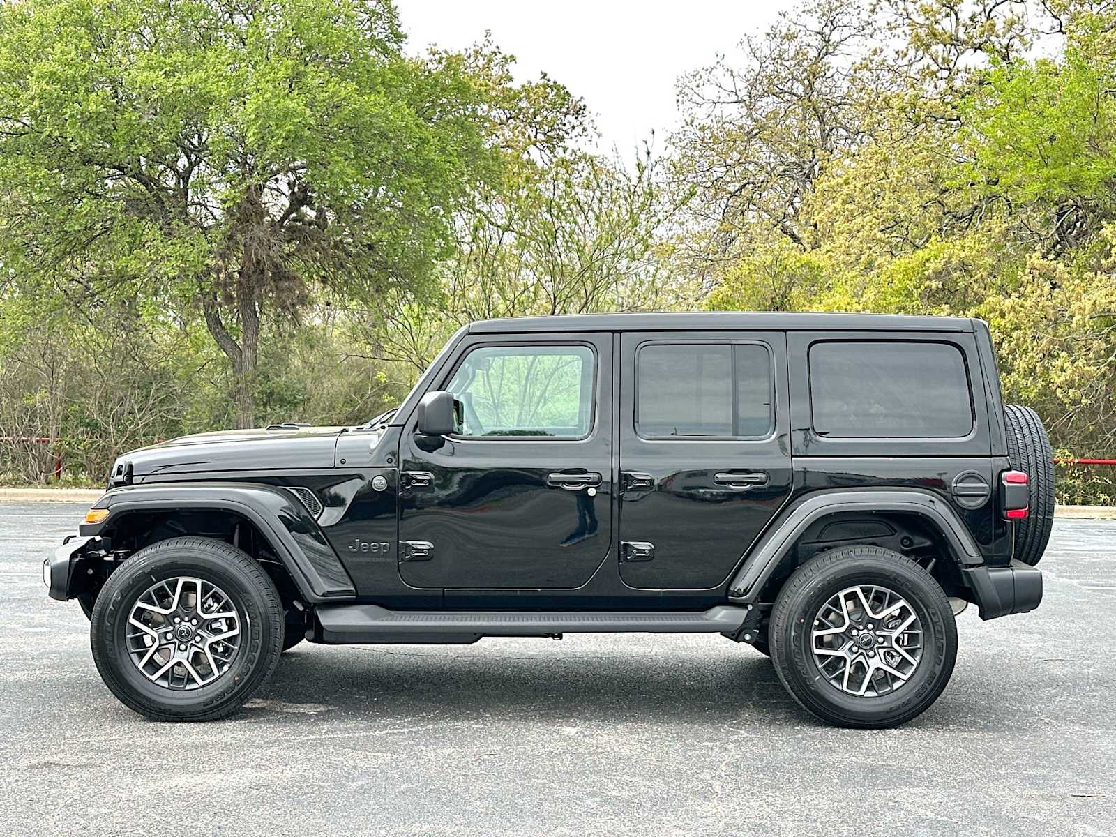 Thumbnail: 2026 Jeep Wrangler - 12