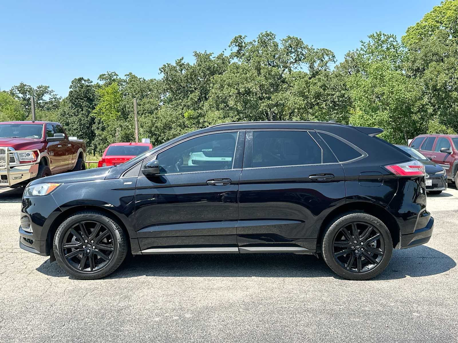 Thumbnail: 2022 Ford Edge - 12