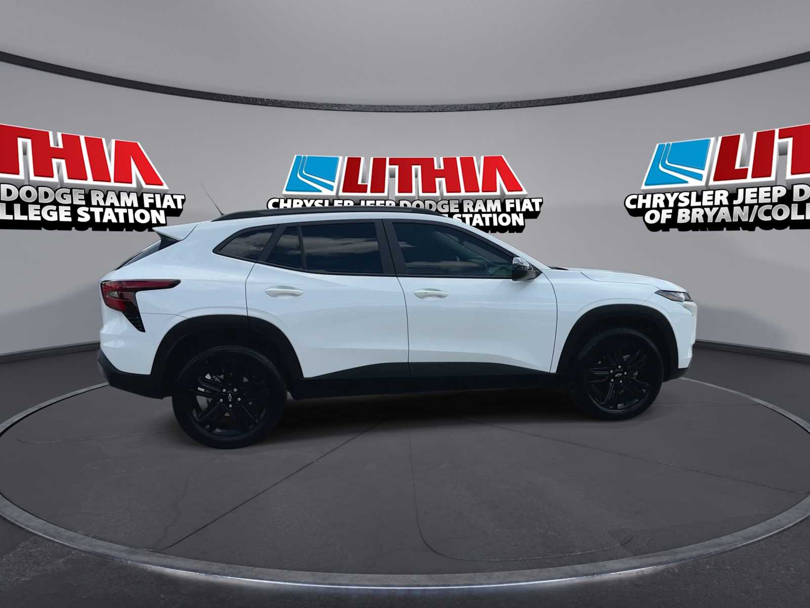 Thumbnail: 2025 Chevrolet Trax - 9