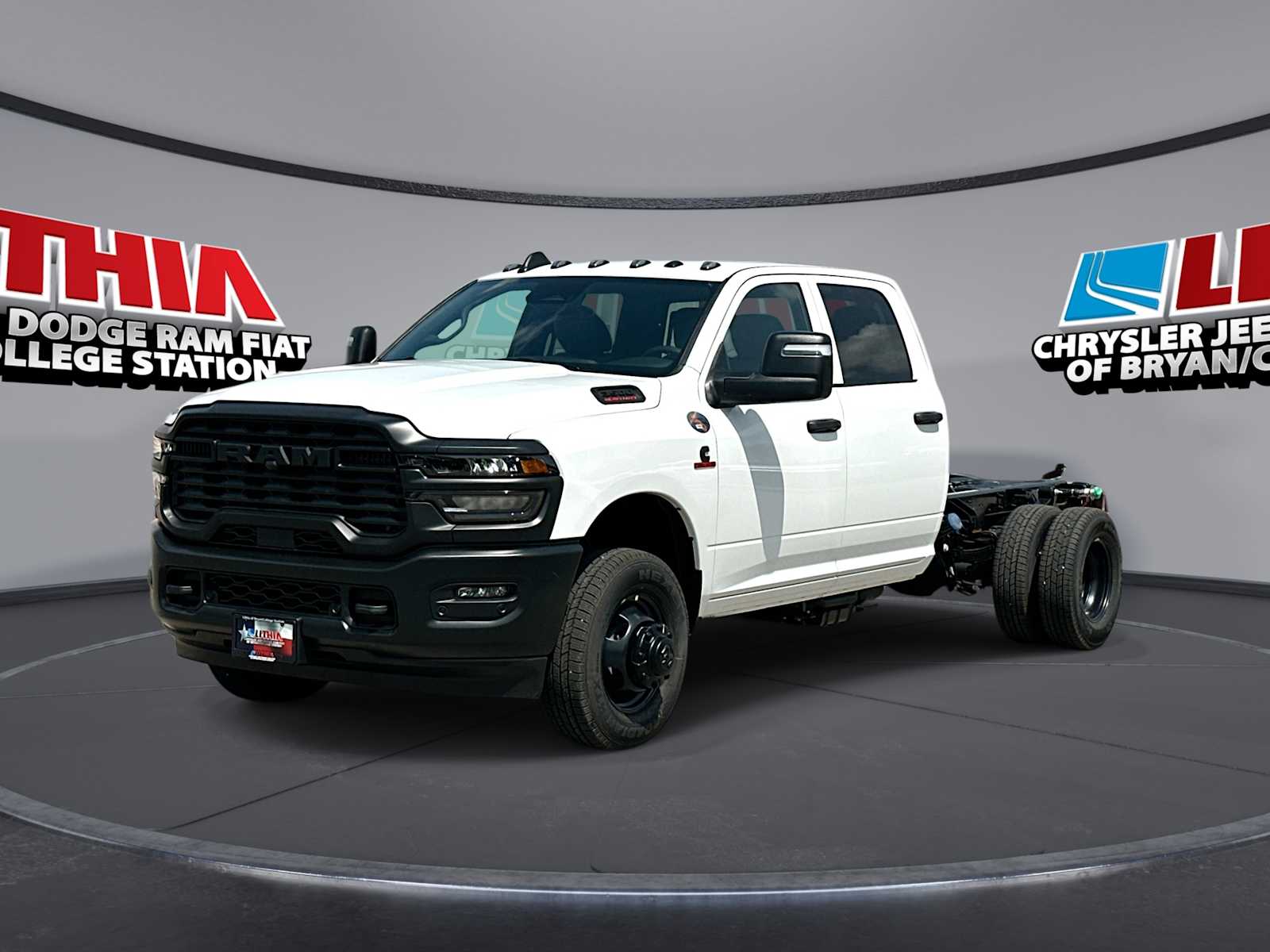 New 2026 Ram 3500 TRADESMAN CREW CAB CHASSIS 4X4 60' CA