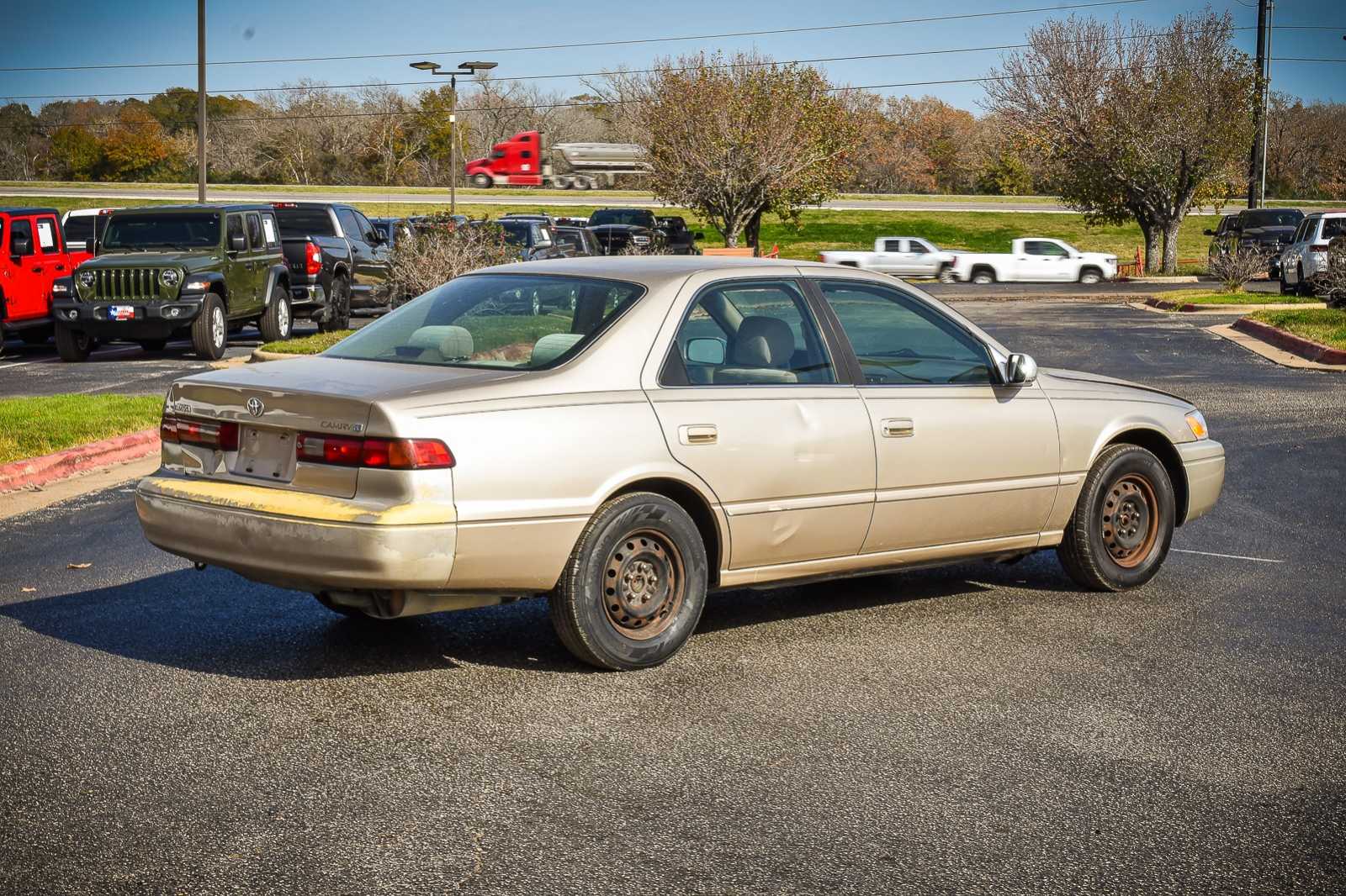 1998 Toyota Camry LE 13
