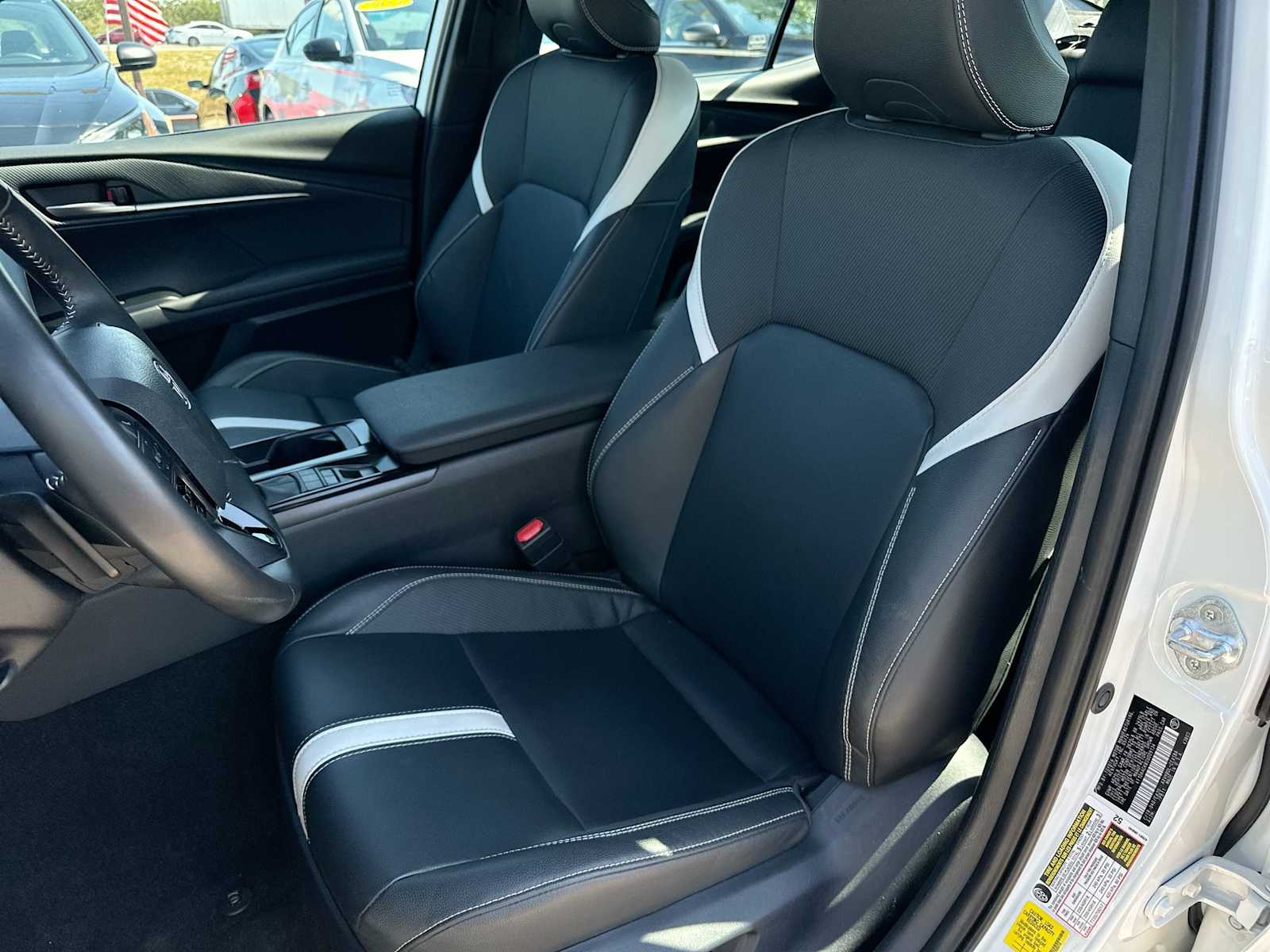 Thumbnail: 2025 Toyota Camry - 17