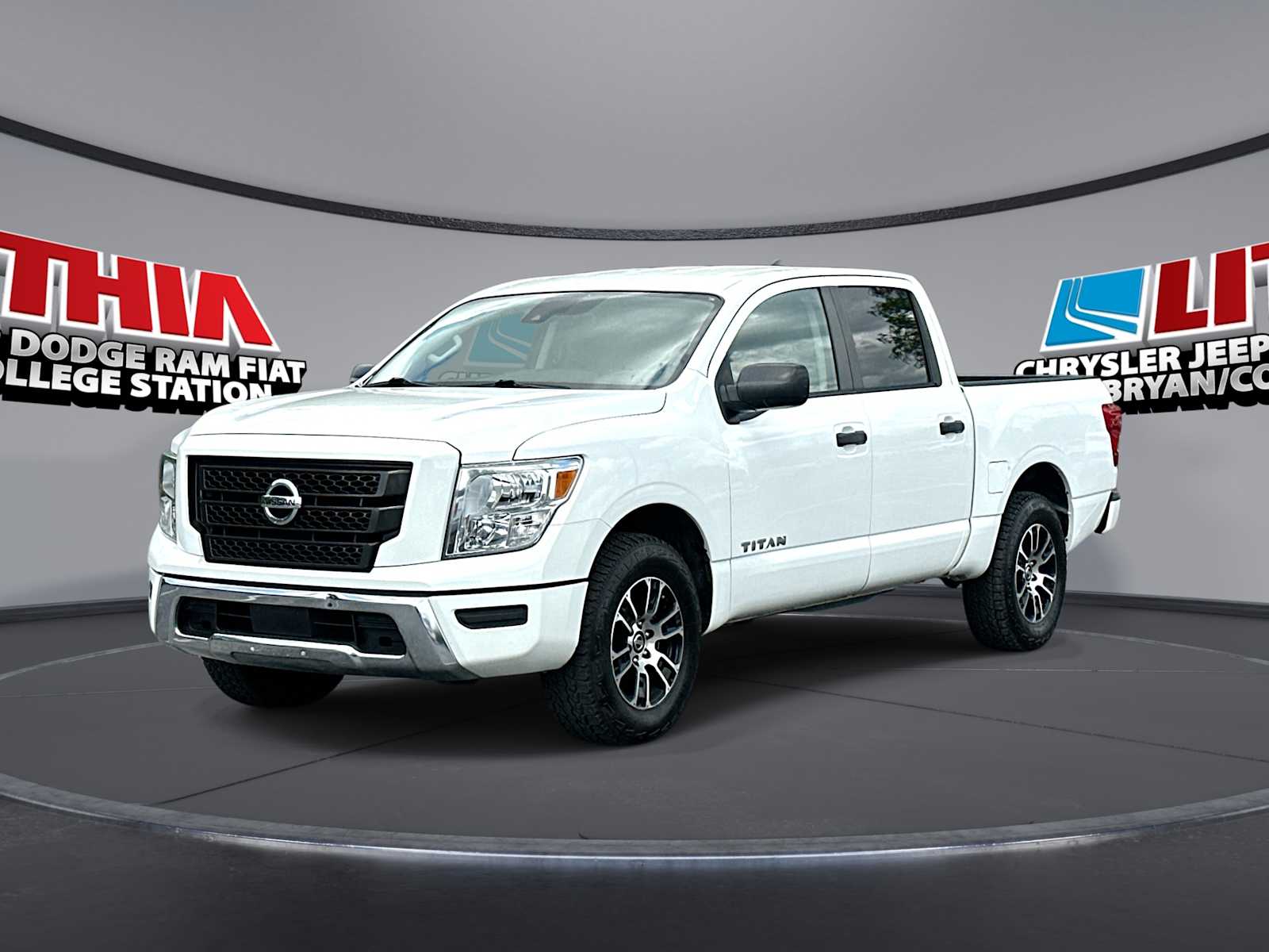 Thumbnail: 2022 Nissan Titan - 1