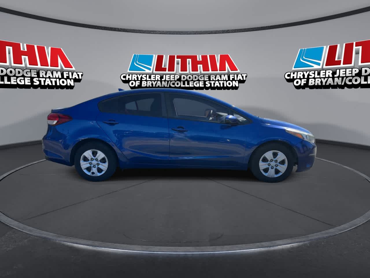 Thumbnail: 2018 Kia Forte - 9