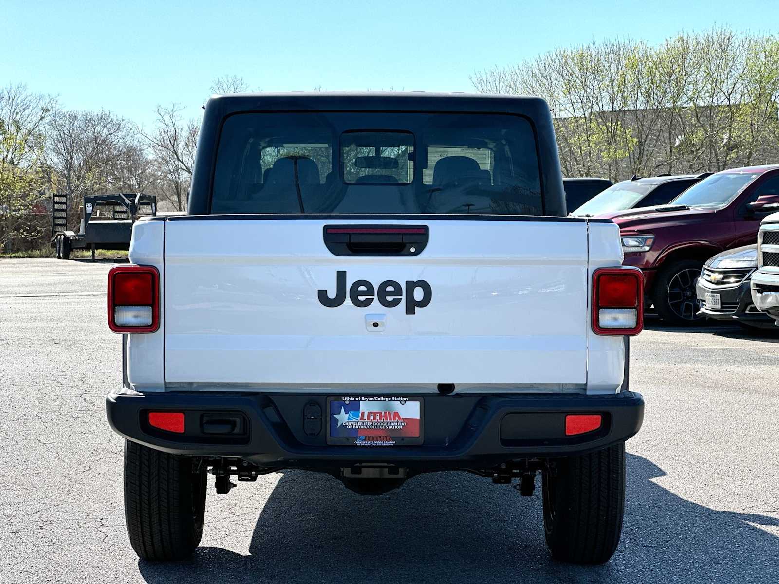 Thumbnail: 2026 Jeep Gladiator - 14