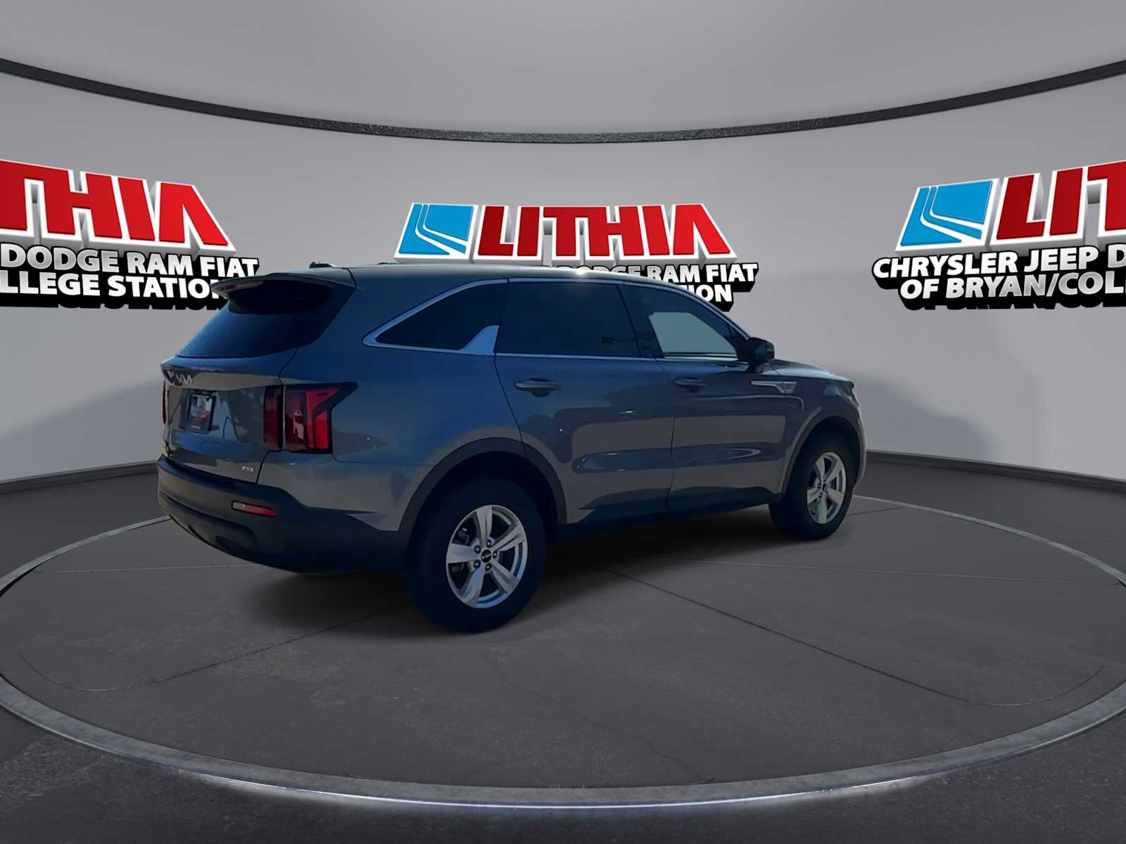 Thumbnail: 2023 Kia Sorento - 8