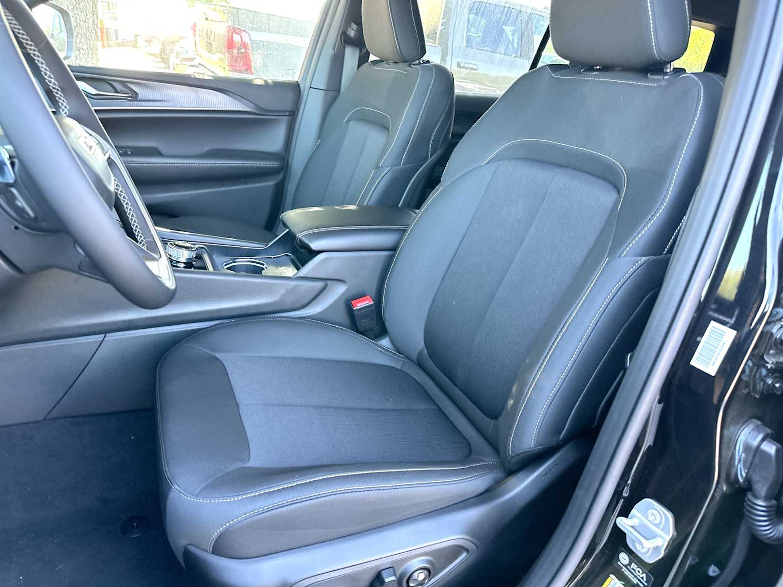 Thumbnail: 2026 Jeep Grand Cherokee - 17