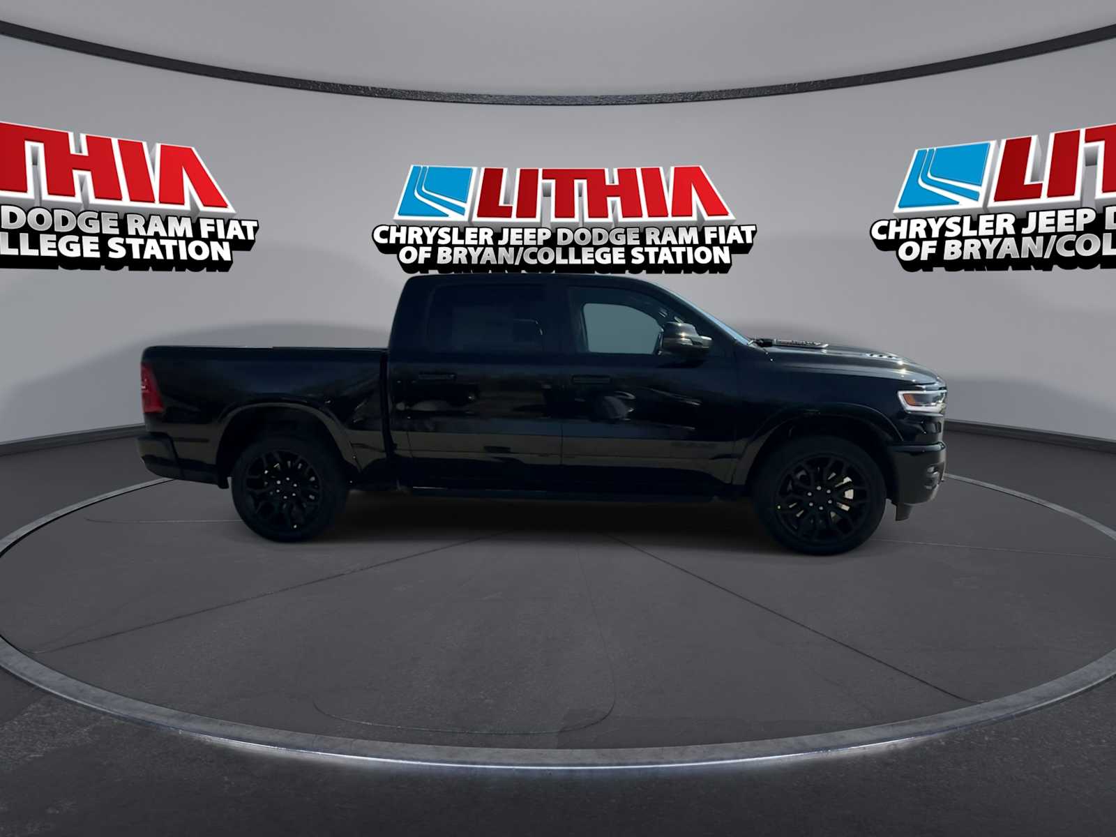 Thumbnail: 2026 RAM 1500 - 9