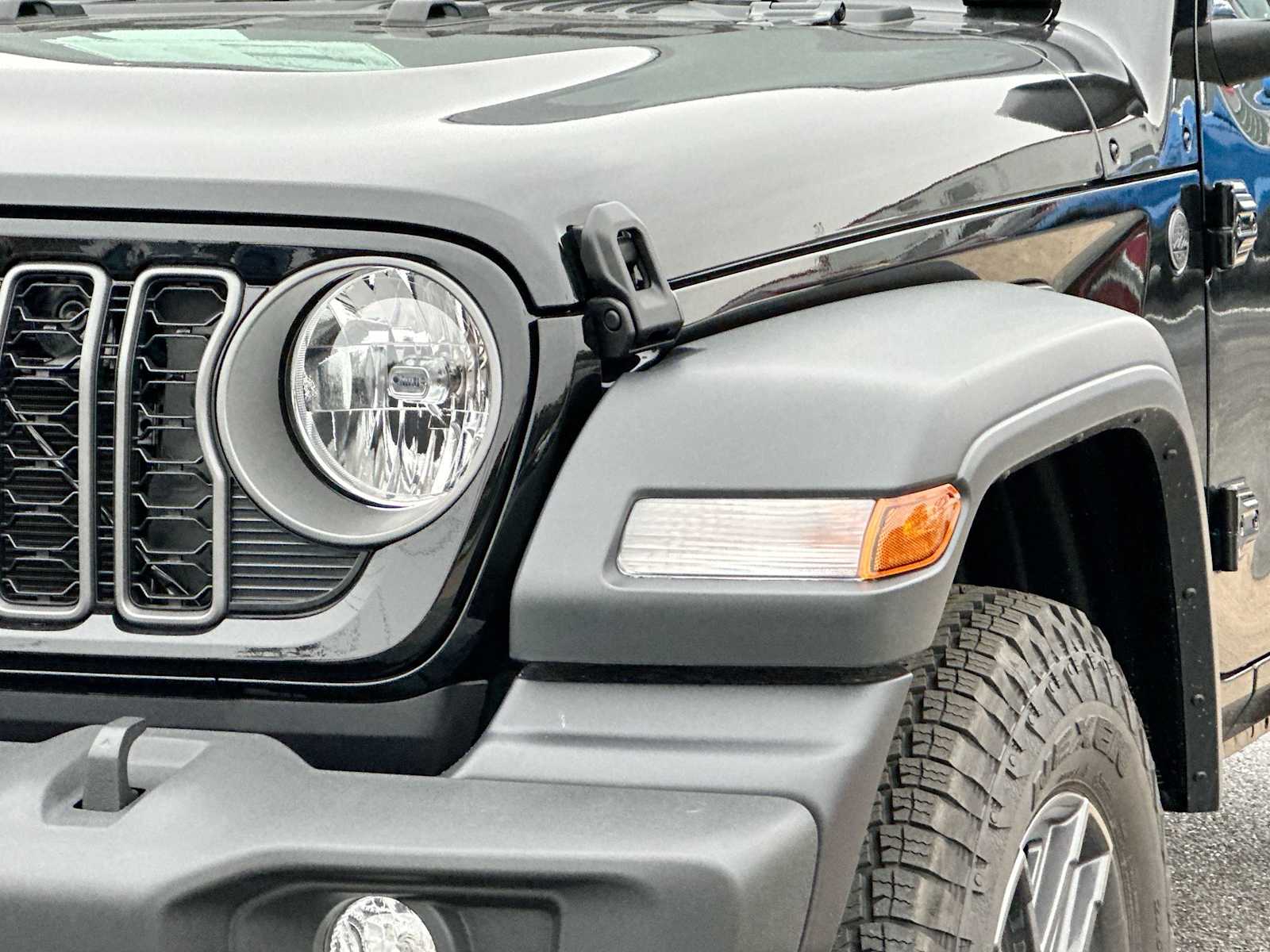 Thumbnail: 2026 Jeep Wrangler - 16