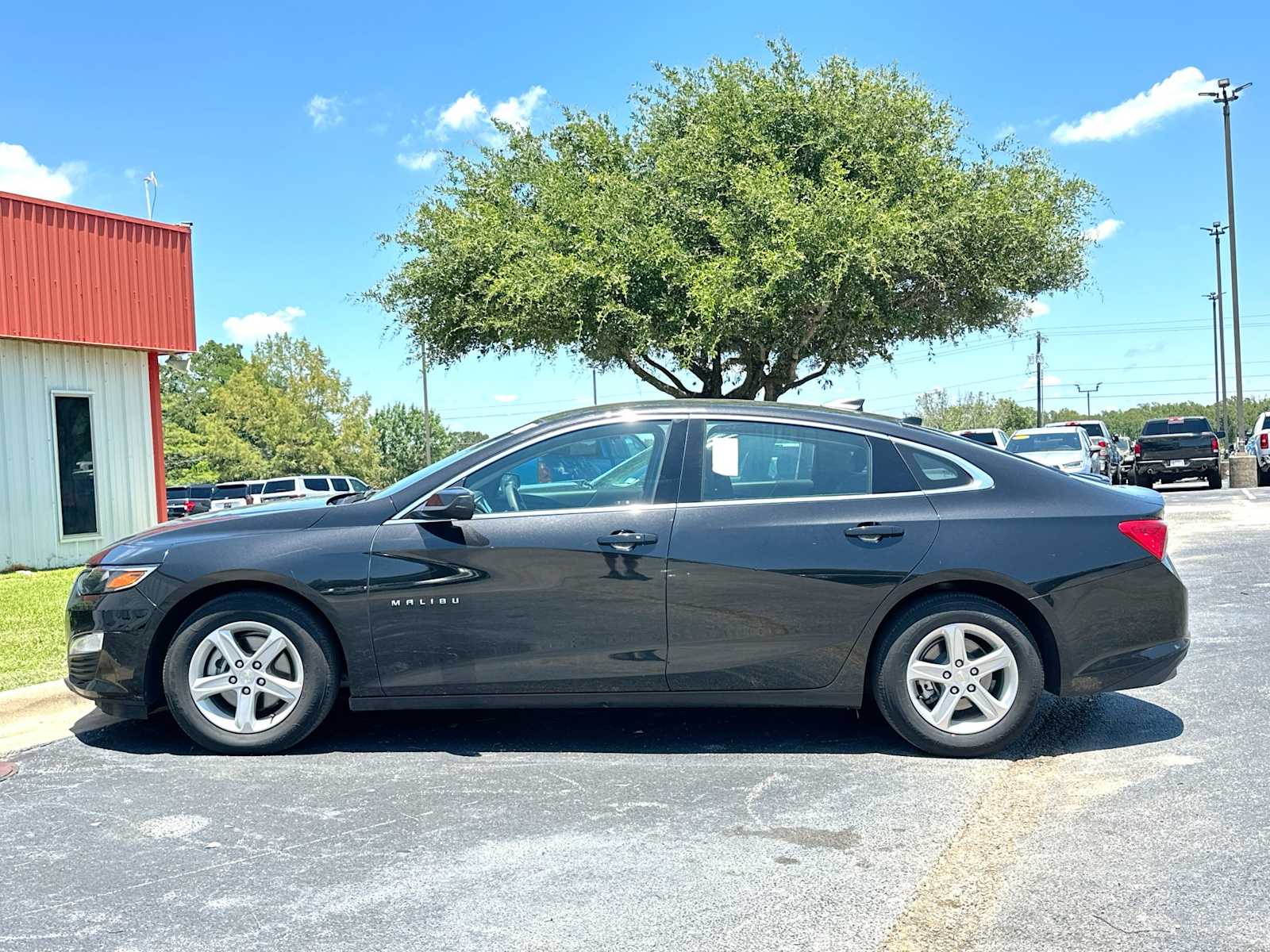 Thumbnail: 2024 Chevrolet Malibu - 6