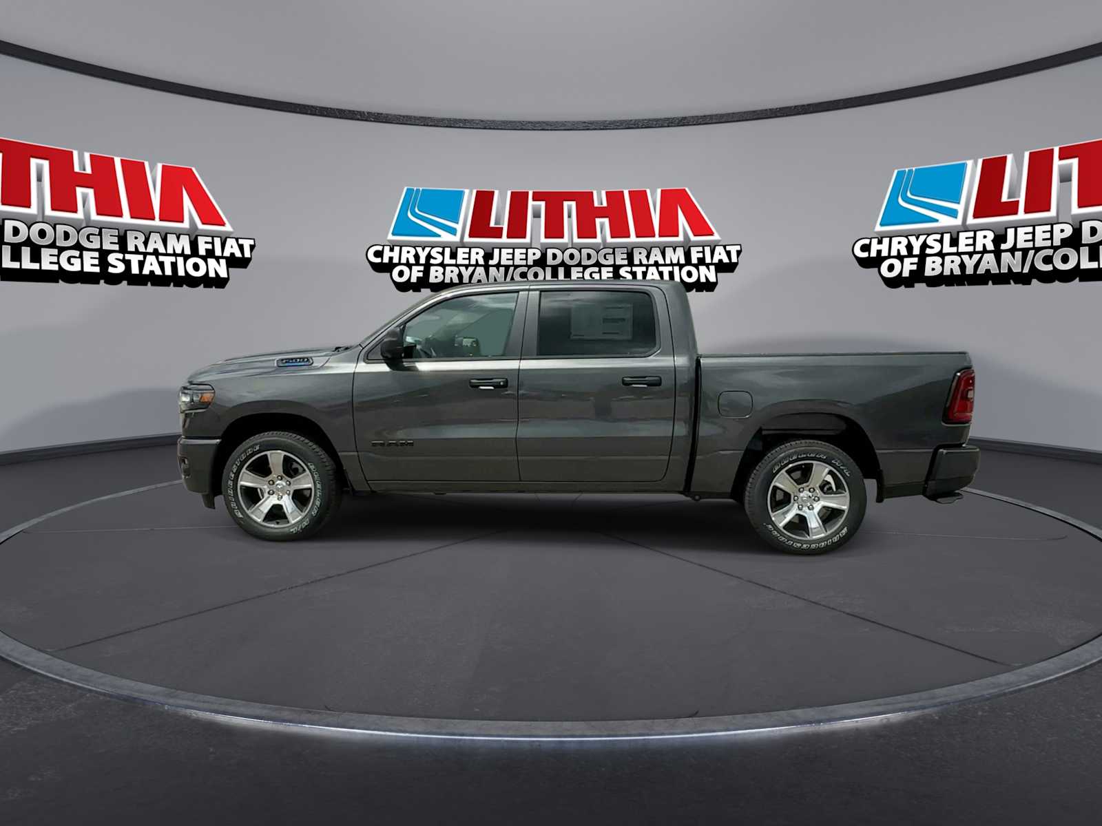Thumbnail: 2026 RAM 1500 - 5