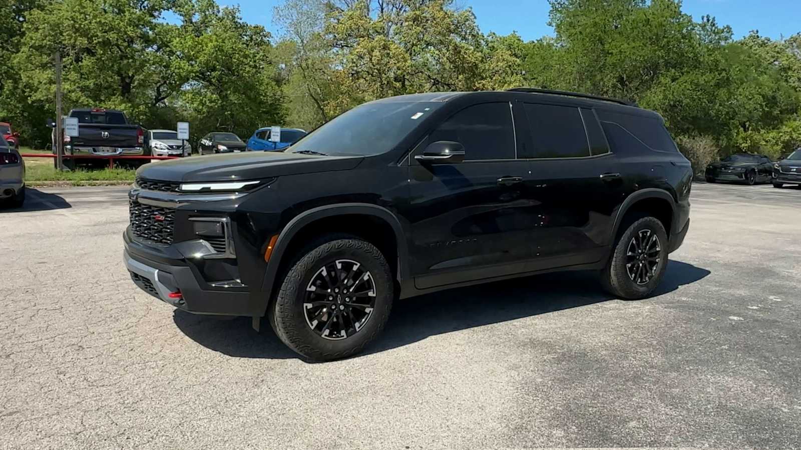 Thumbnail: 2025 Chevrolet Traverse - 4