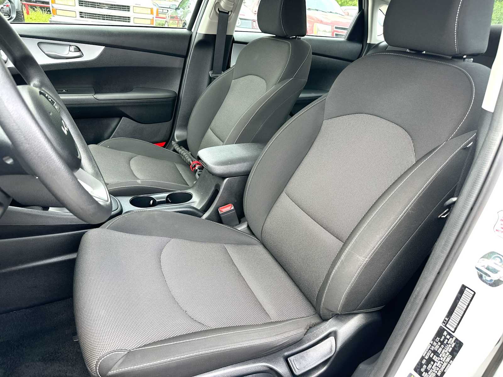 Thumbnail: 2024 Kia Forte - 17