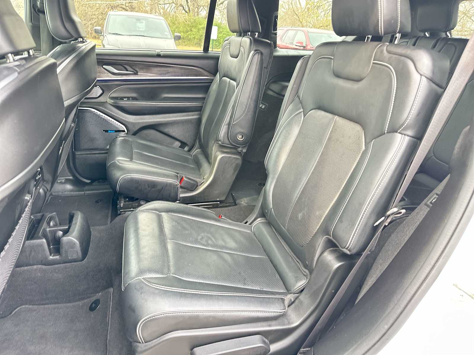 Thumbnail: 2021 Jeep Grand Cherokee L - 23