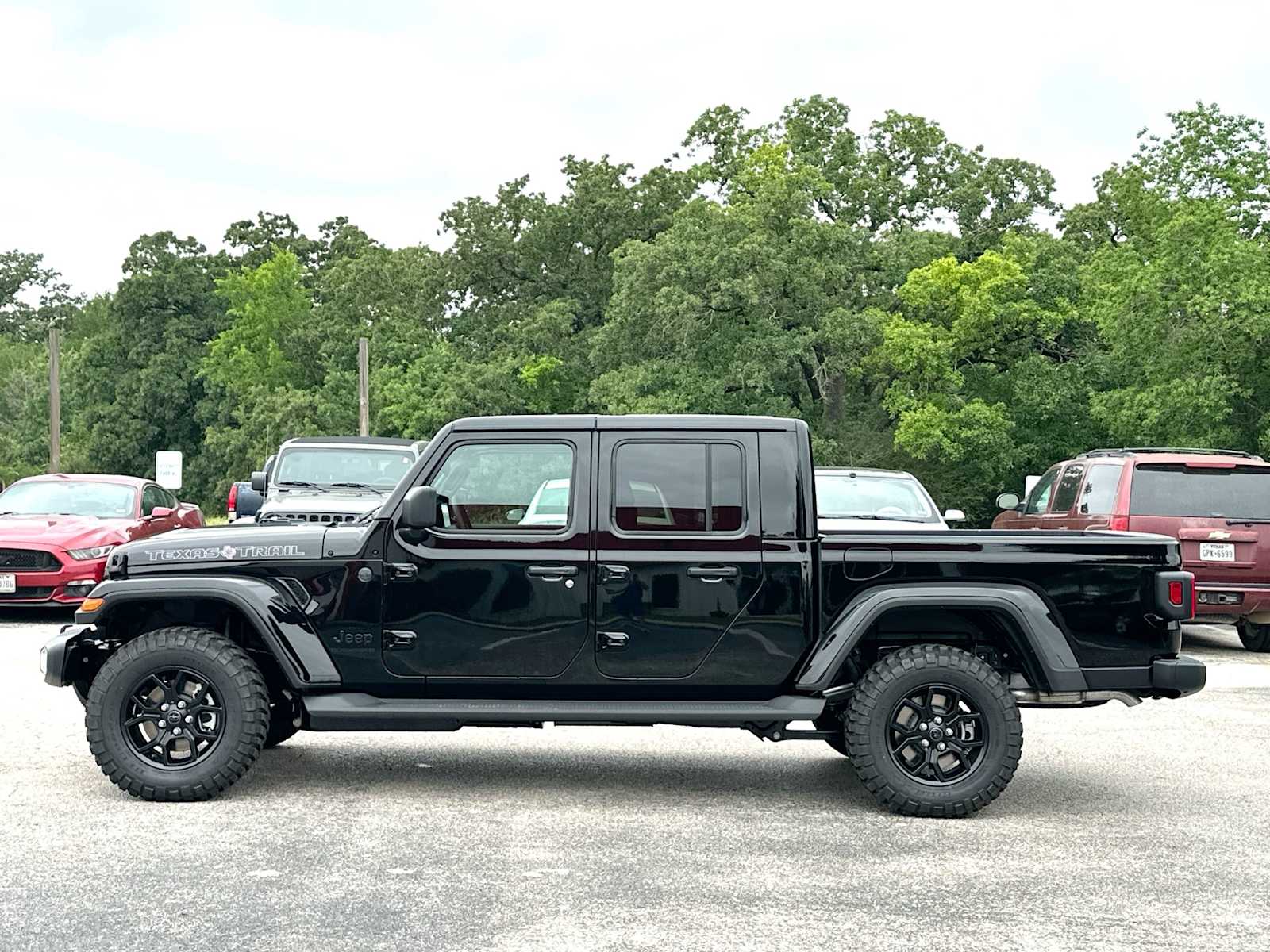 Thumbnail: 2026 Jeep Gladiator - 12