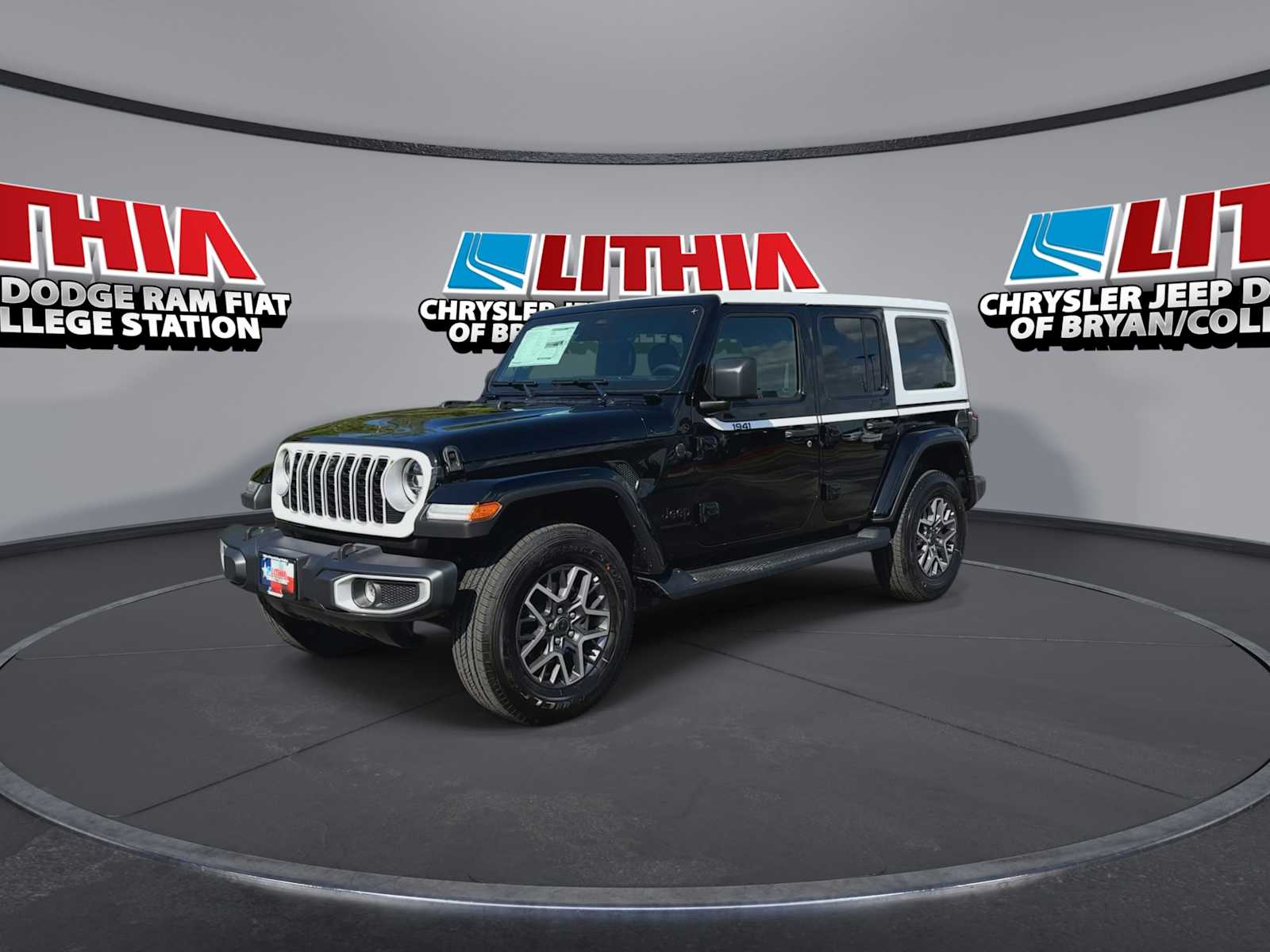 Thumbnail: 2026 Jeep Wrangler - 4