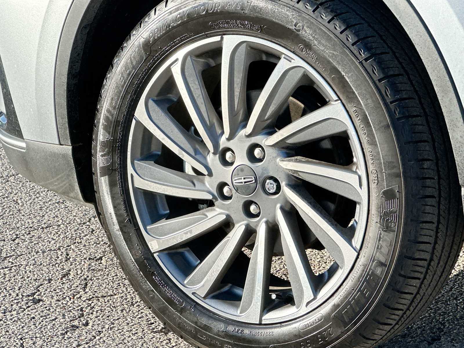 Thumbnail: 2023 Lincoln Corsair - 11