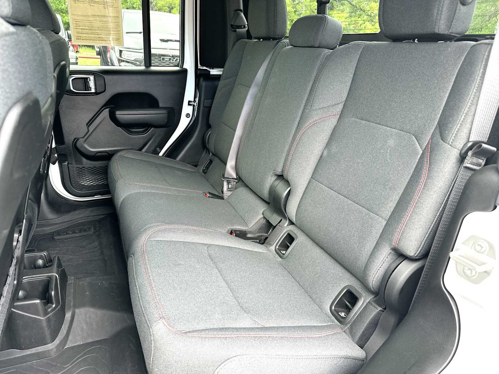 Thumbnail: 2024 Jeep Gladiator - 23