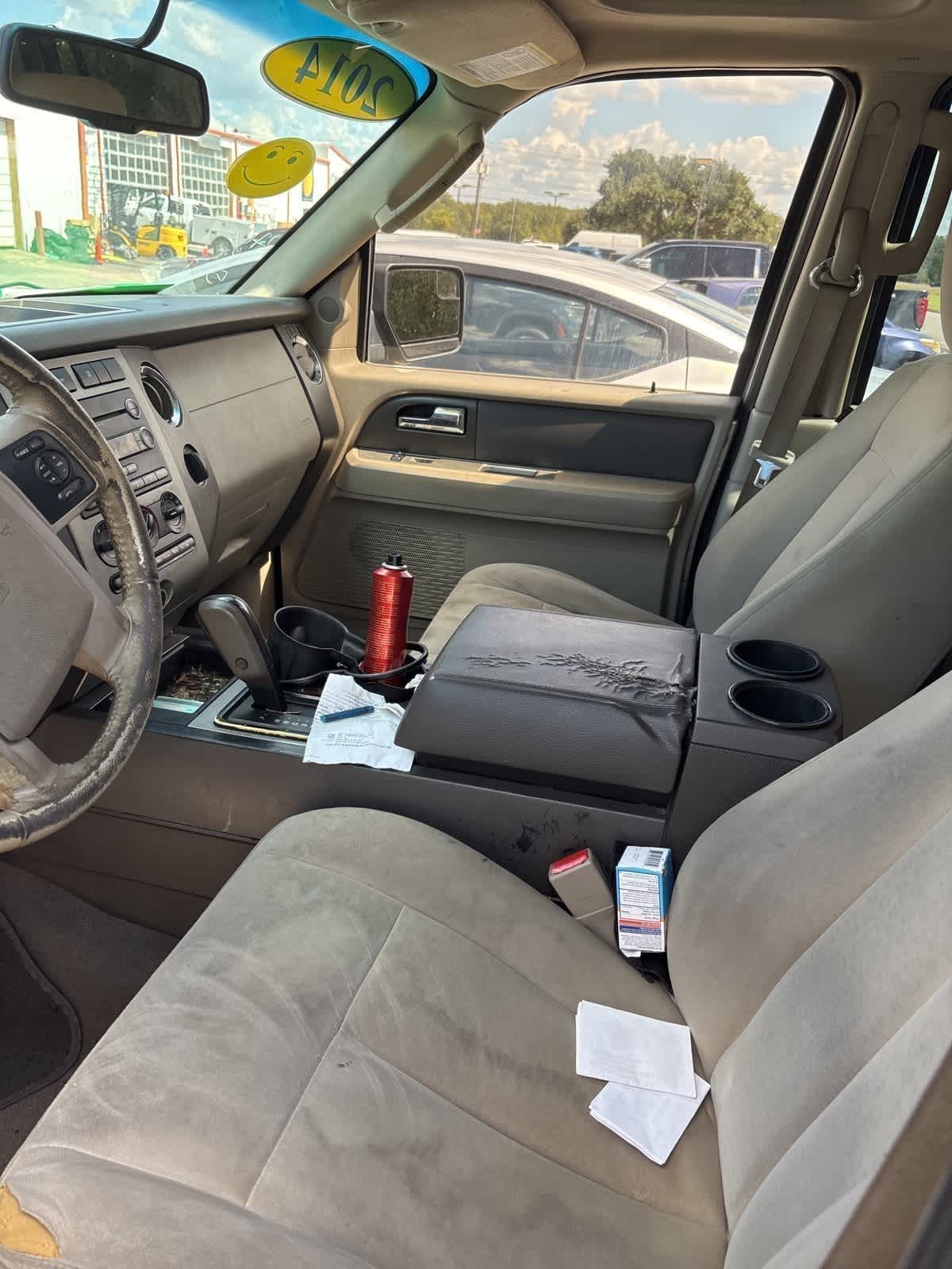 2014 Ford Expedition EL XLT photo 2