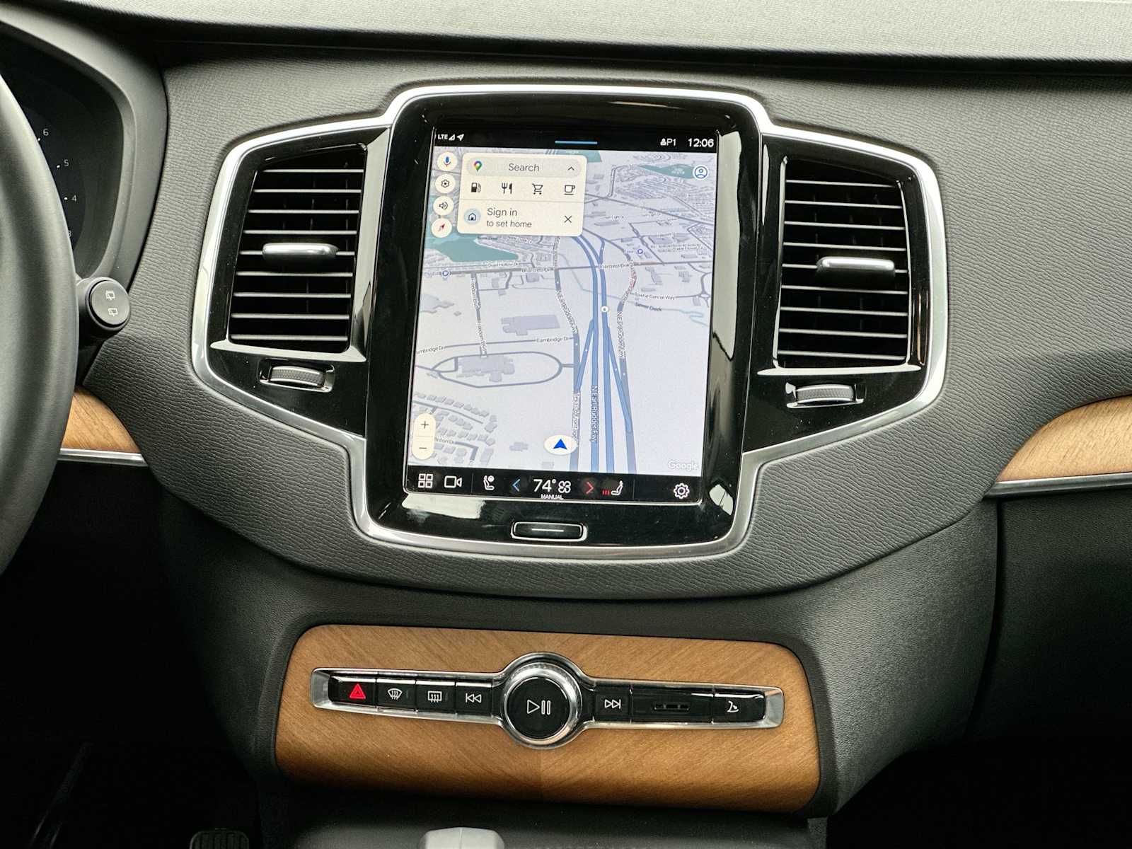 Thumbnail: 2023 Volvo XC90 - 26